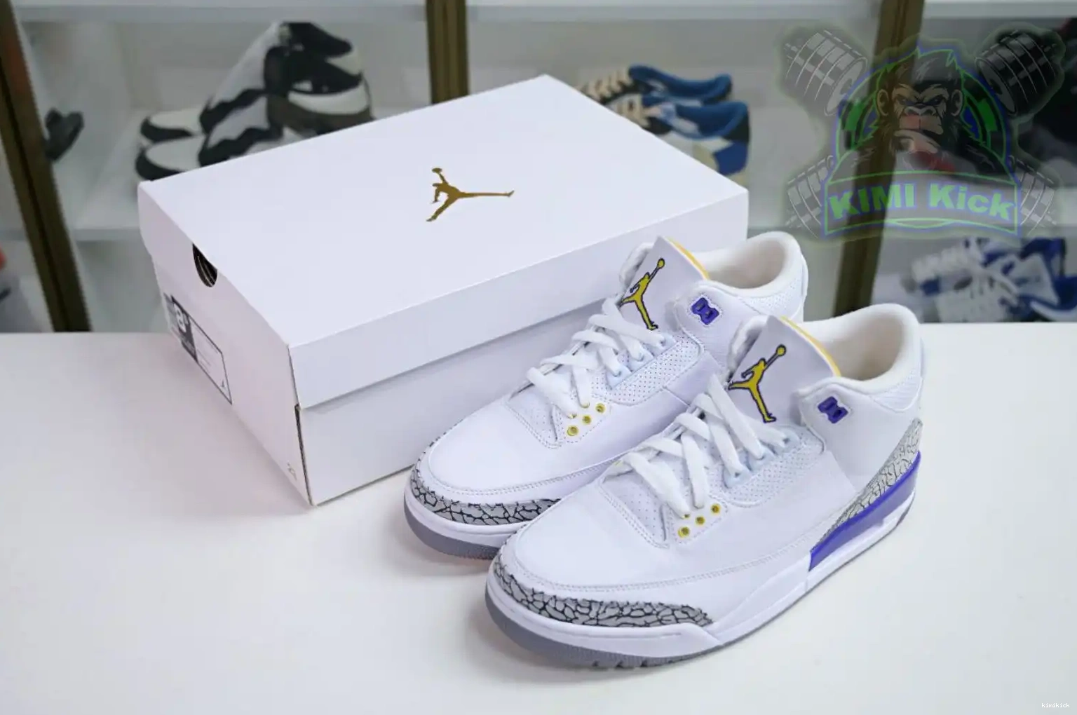 RETRO OG AIR Kimikick 3 JORDAN 0429